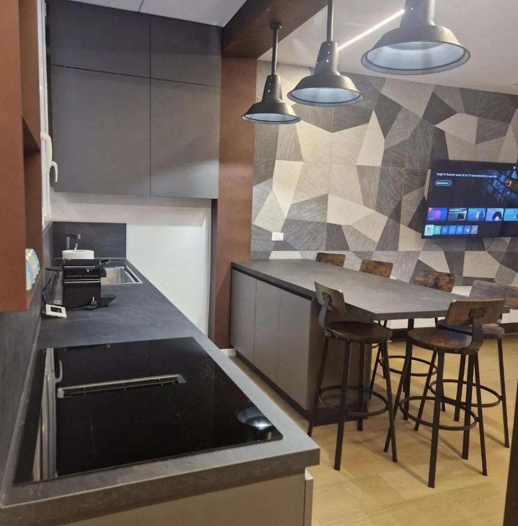 Luxury Apartment, Downtown Imola, Italy 公寓